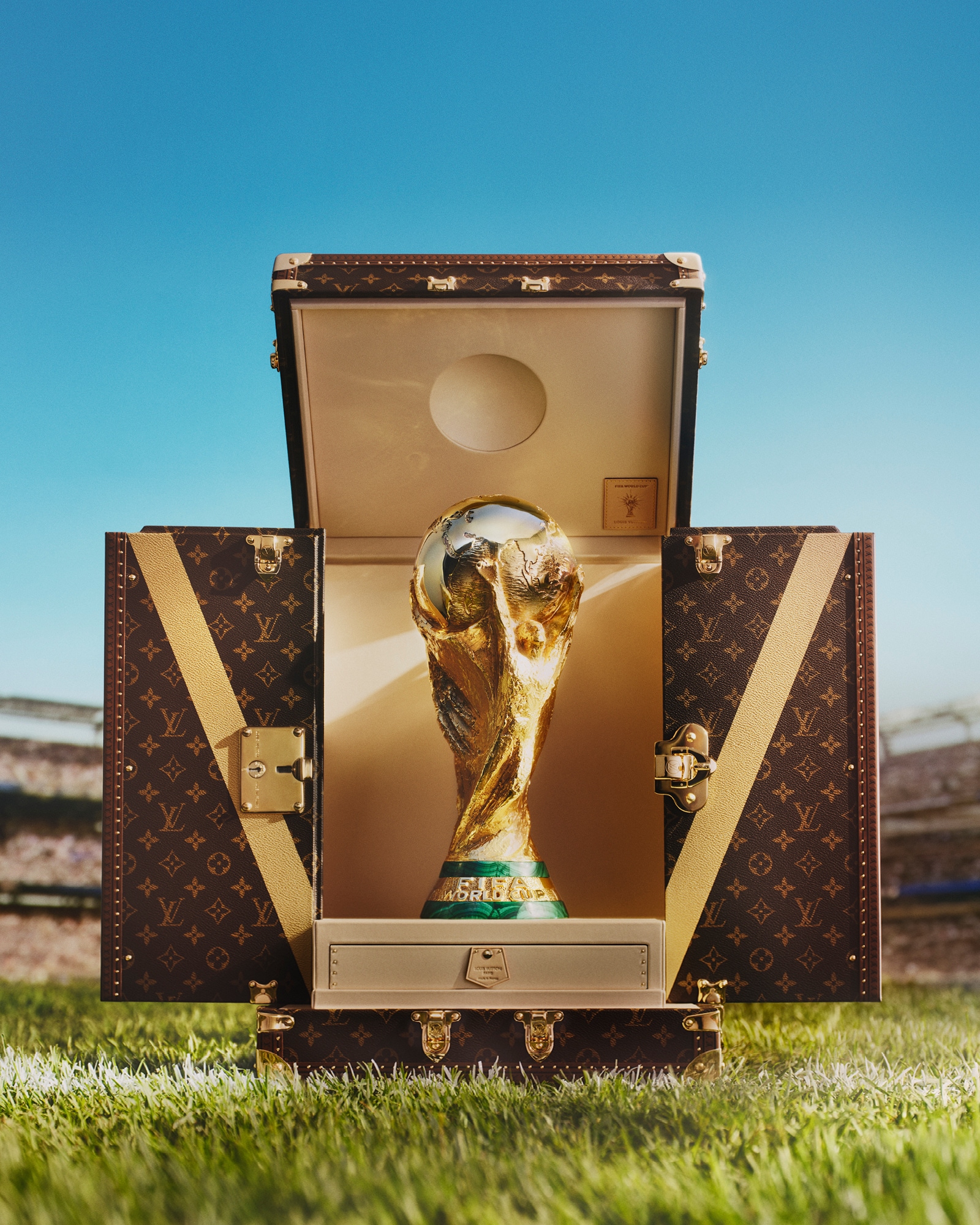 ルイ・ヴィトンとFIFAワールドカップ™｜ルイ・ヴィトン 公式サイト