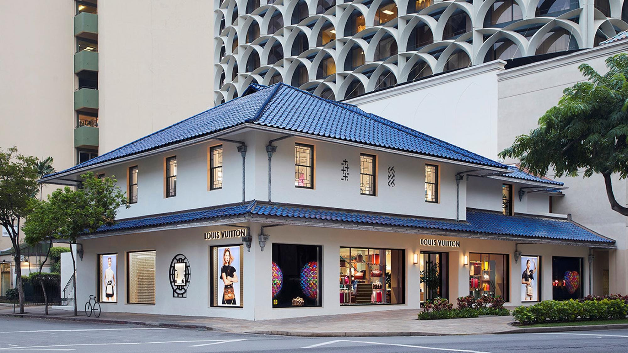 Louis Vuitton Honolulu Gump's Building UNITED STATES｜ルイ