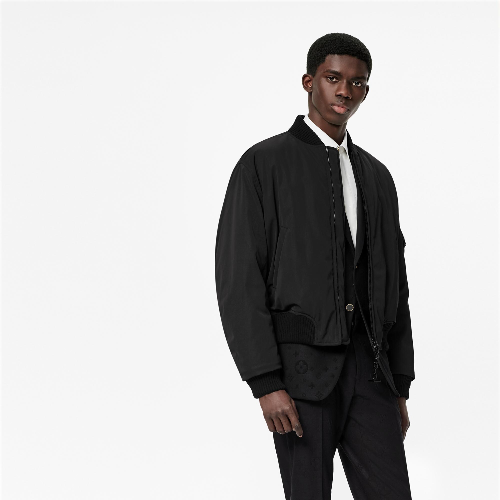 リバーシブルボンバージャケット ルイ ヴィトン 公式サイト 1a8x9h リバーシブルボンバージャケット ルイ ヴィトン 公式サイト 1a8x9h