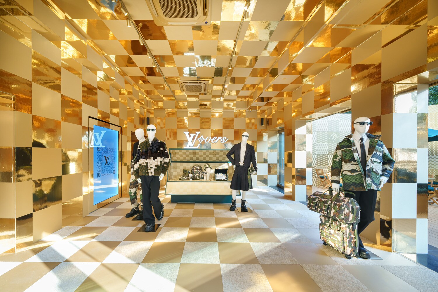 Louis Vuitton Hong Kong SS24 Men's Pop Up Store 香港特別行政区｜ルイ･ヴィトン 公式サイト