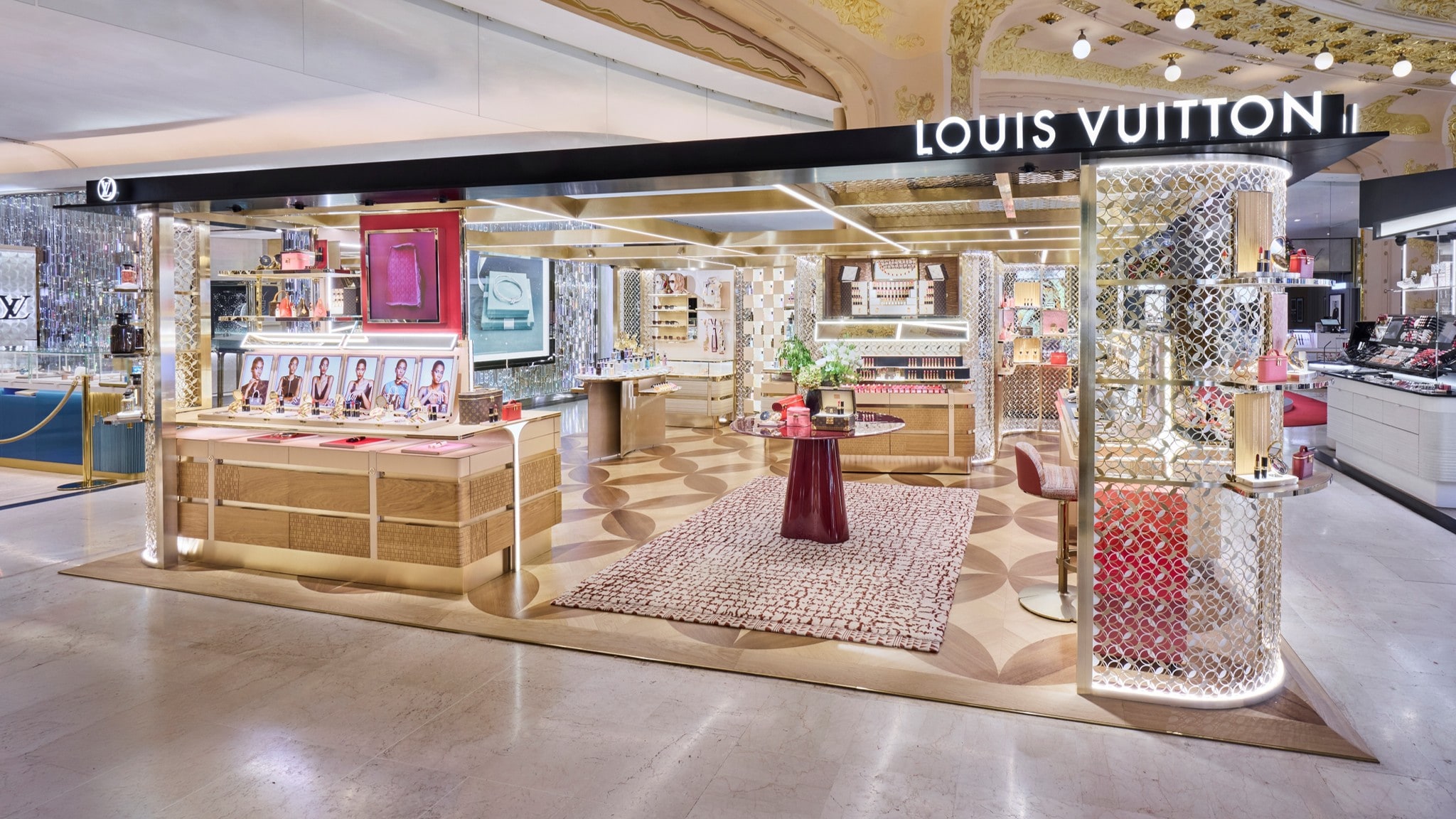 Louis Vuitton Paris Galeries Lafayette フランス｜ルイ・ヴィトン