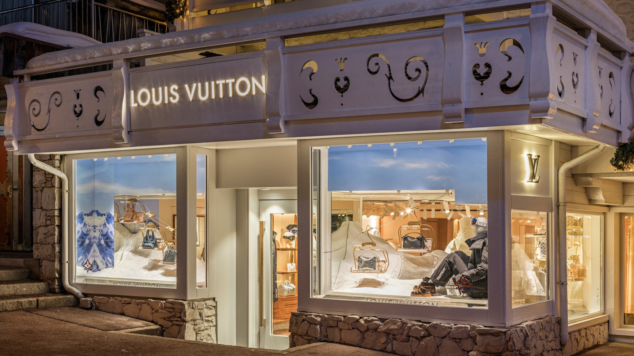 Louis Vuitton Courchevel 1850 フランス｜ルイ・ヴィトン 公式サイト
