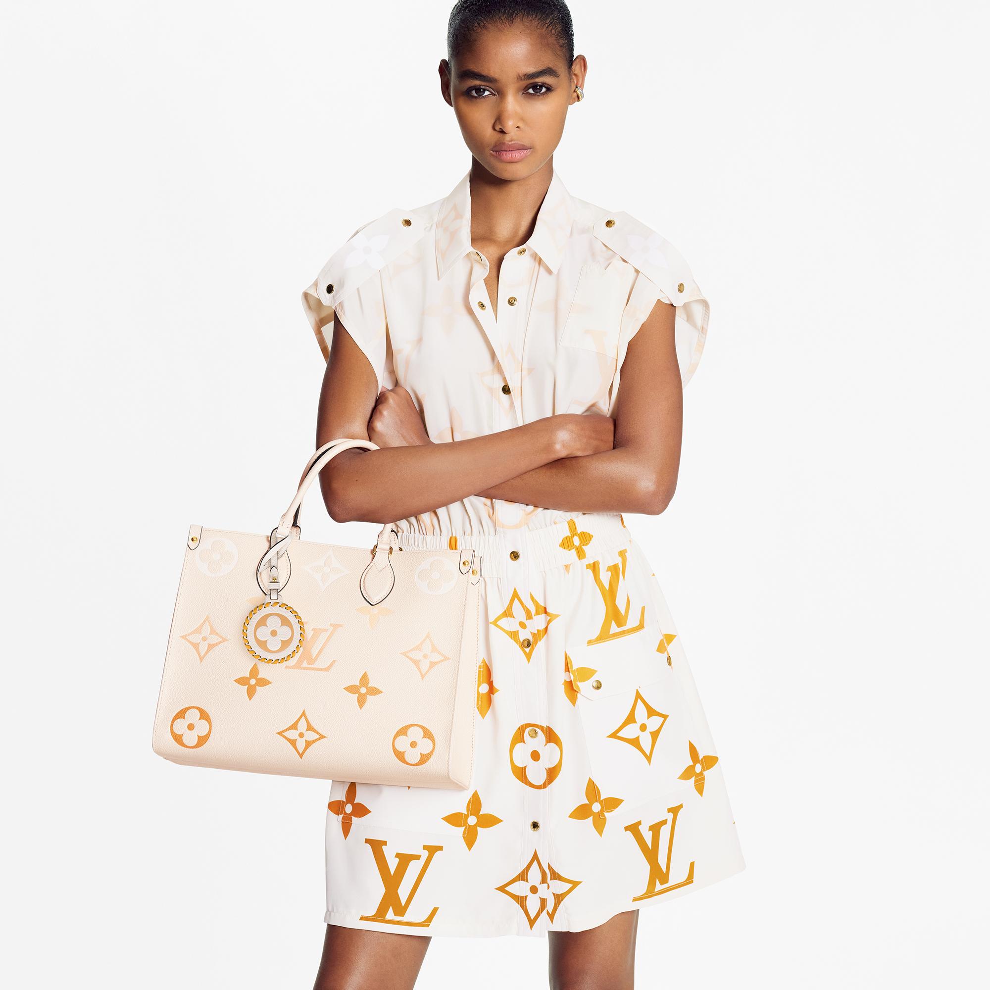 50 Off カサブランカ Aw モノグラムシルクシャツ 新色追加 Armondmorales Com