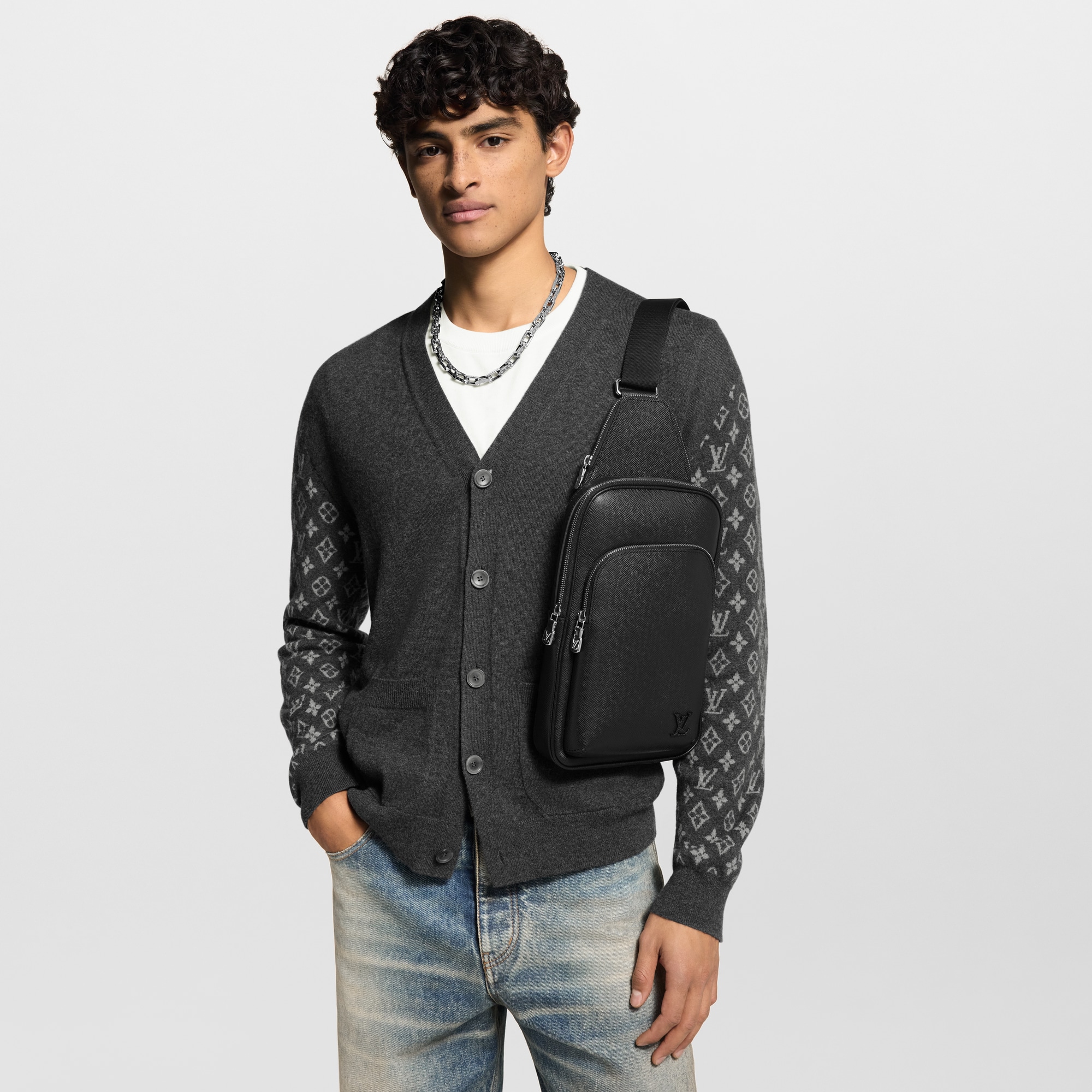 アヴェニュー･スリングバッグ タイガ メンズ バッグ (製品ズーム)