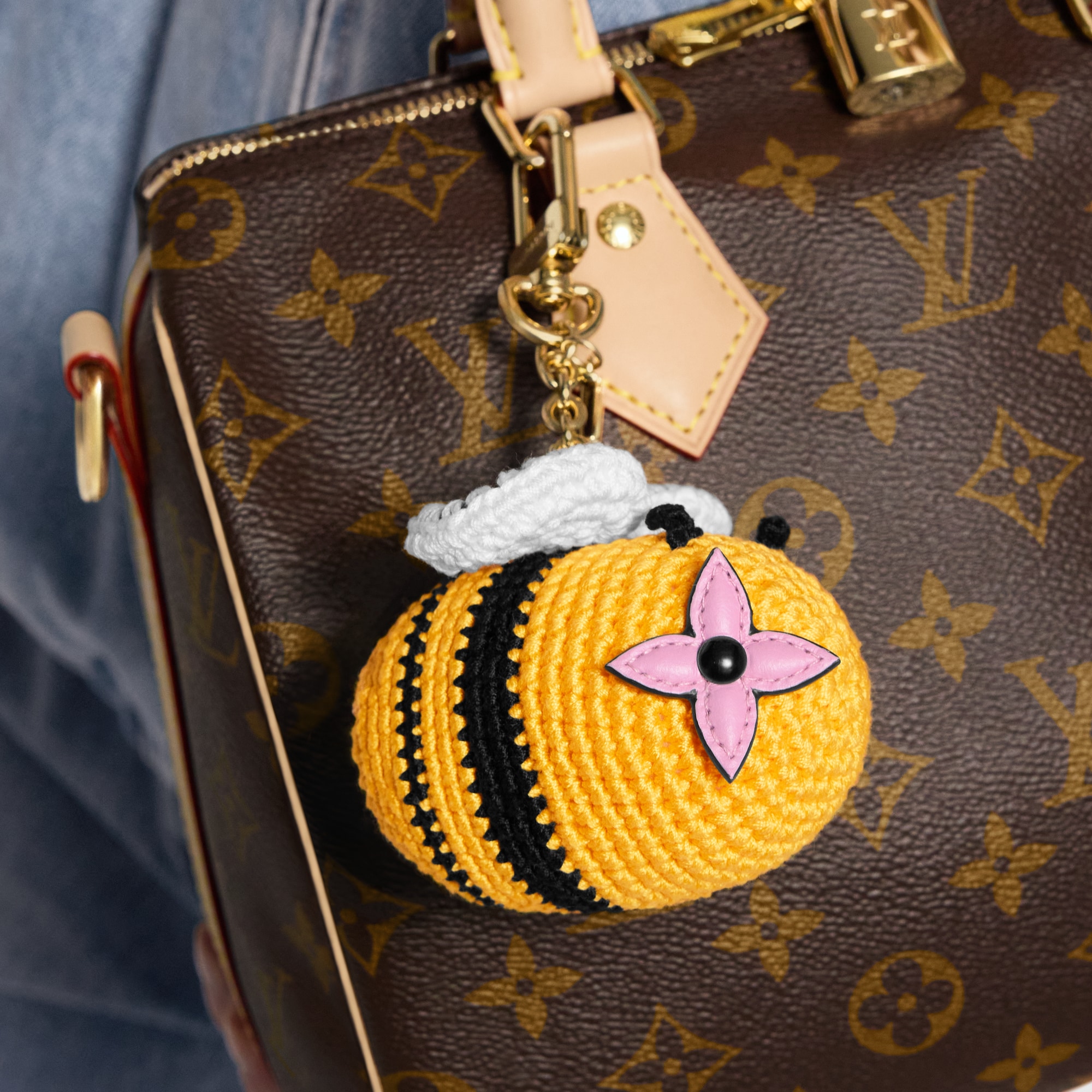バッグチャーム･ビー LV クロシェ S00 ウィメンズ アクセサリー (製品ズーム)
