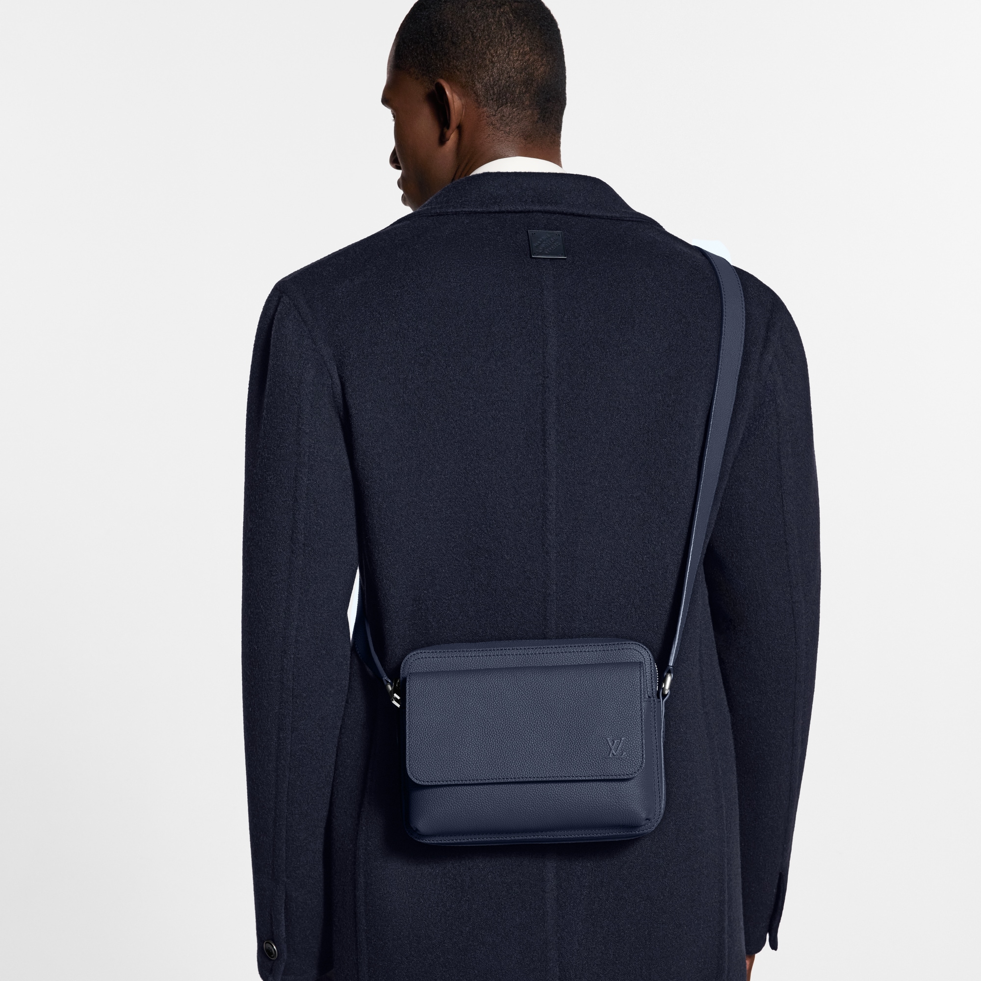 ボーディング･メッセンジャー LV Aerogram バッグ･財布･小物 メンズ･バッグ (製品ズーム)