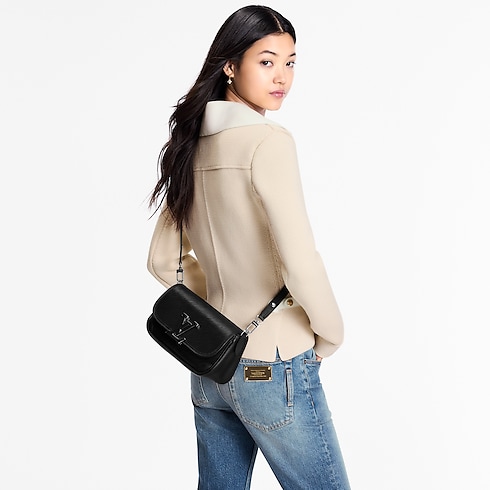 ビュシ NM エピ ウィメンズ バッグ (製品ズーム)