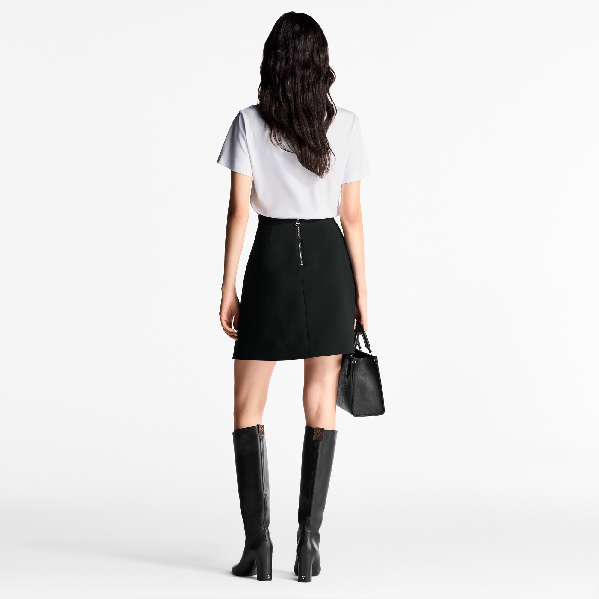 ボタントリム ミニスカート  ウィメンズ ウェア(洋服) (製品ズーム)