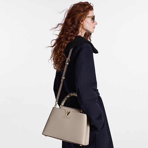 カプシーヌ MM パイソン ウィメンズ バッグ (製品ズーム)