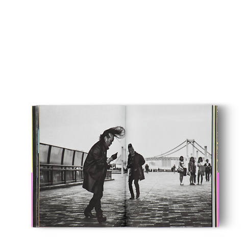 シティーズ オン アース 仏語版 トランク、トラベル & ホーム 書籍 & ステーショナリー (製品ズーム)