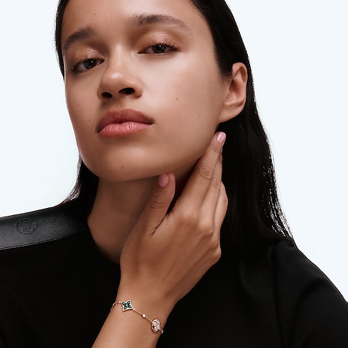 ブレスレット 4モチーフ カラー ブロッサム BB (ピンクゴールド×マラカイト×ダイヤモンド) ジュエリー ジュエリー カテゴリー (製品ズーム)