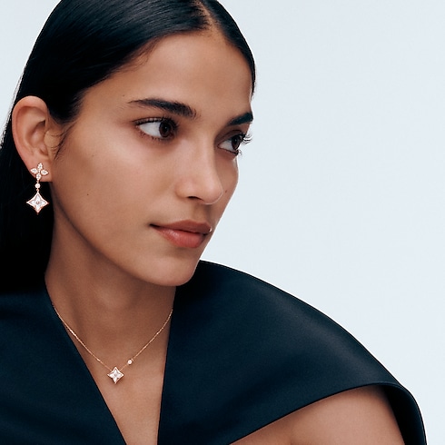 ピアス ドゥーブル スター ブロッサム(ピンクゴールド×ホワイト マザー・オブ・パール× ダイヤモンド) ジュエリー ジュエリー カテゴリー (製品ズーム)