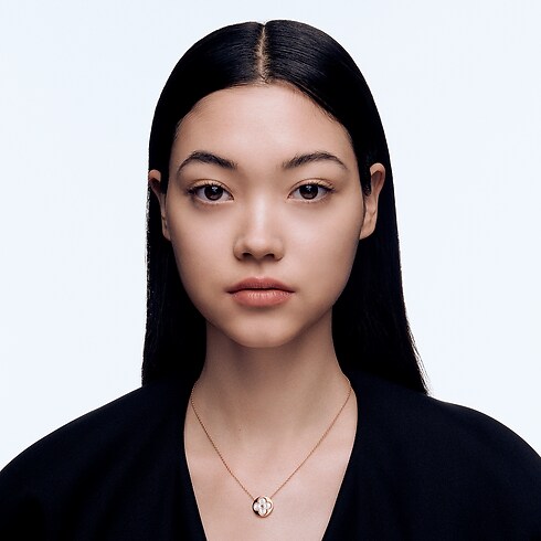 ペンダント モノグラム・サン ナクレ(ピンクゴールド×マザーオブパール) ジュエリー ジュエリー カテゴリー (製品ズーム)