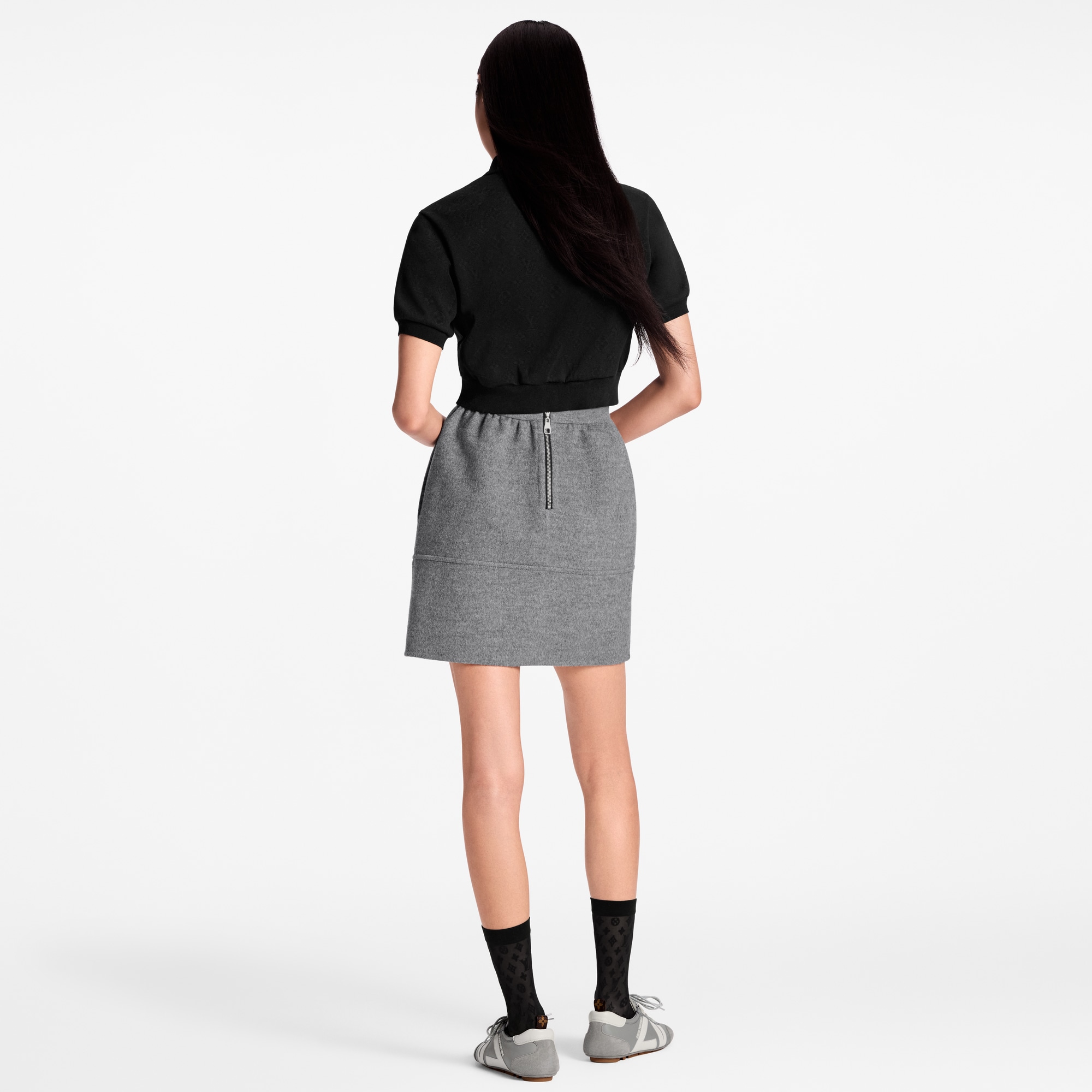 クロップド モノグラム ボタンポロトップ  ウィメンズ ウェア(洋服) (製品ズーム)