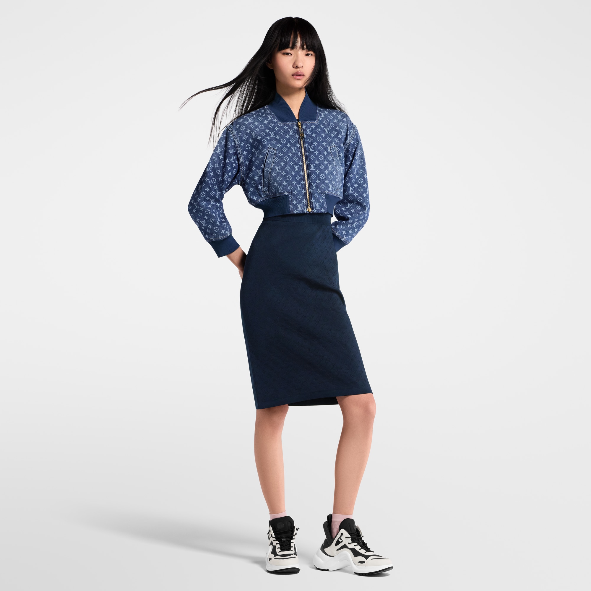 クロップド モノグラム デニム ボンバージャケット  ウィメンズ ウェア(洋服) (製品ズーム)
