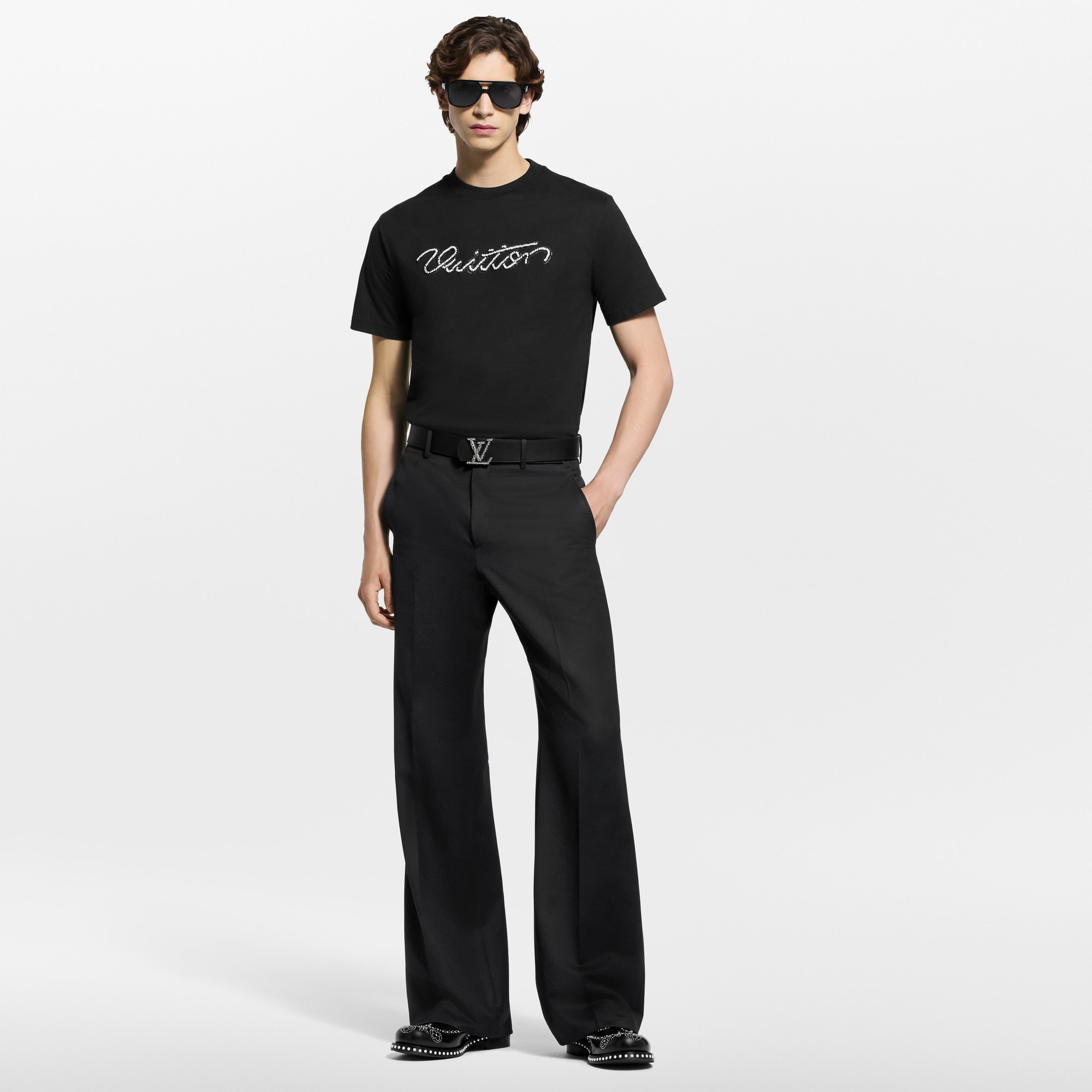 エンベリッシュド シグネチャー ショートスリーブTシャツ  メンズ ウェア(洋服) (製品ズーム)
