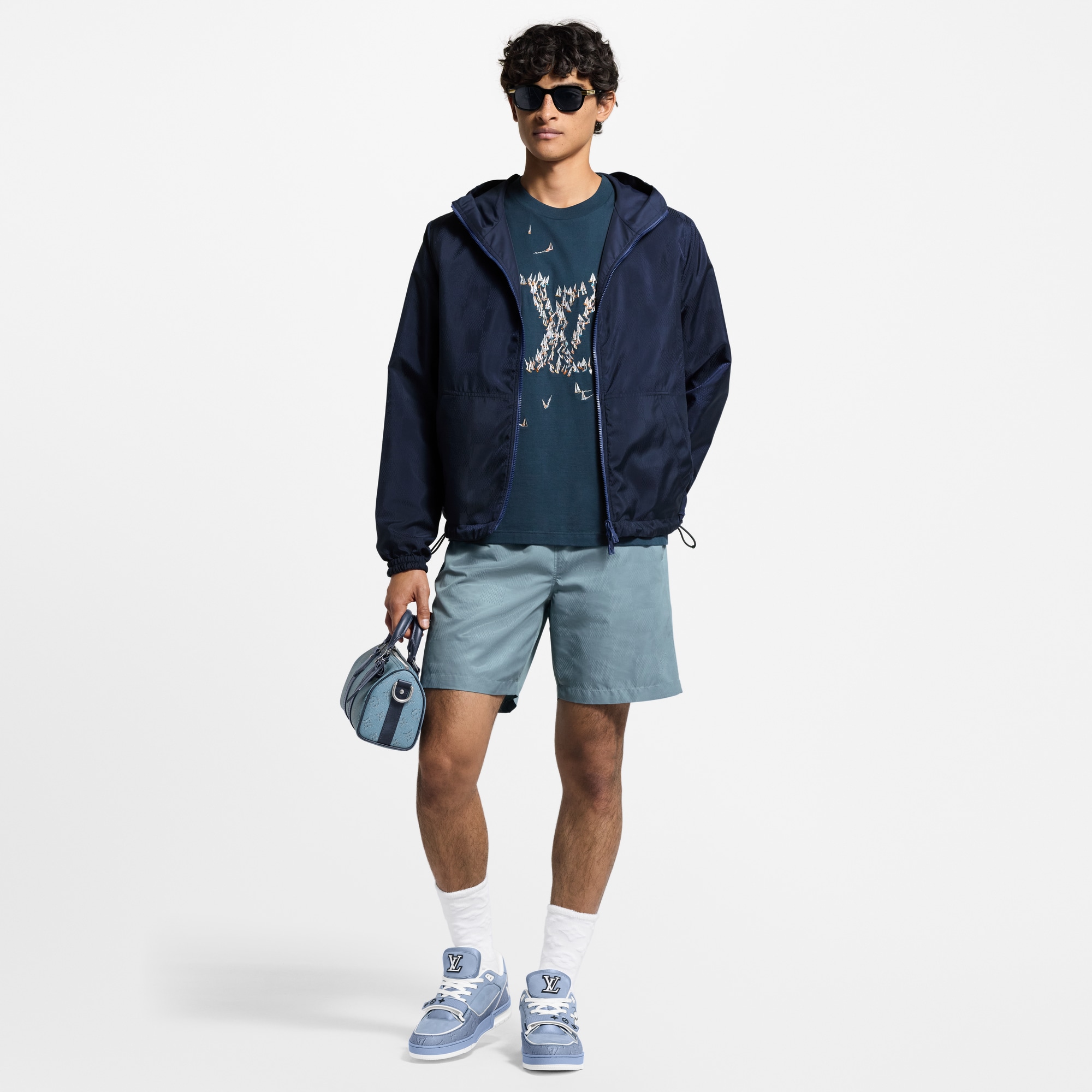 エンブロイダリー コットンTシャツ  メンズ ウェア(洋服) (製品ズーム)