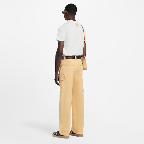 エンブロイダードシグネチャーTシャツ メンズ ウェア(洋服) (製品ズーム)