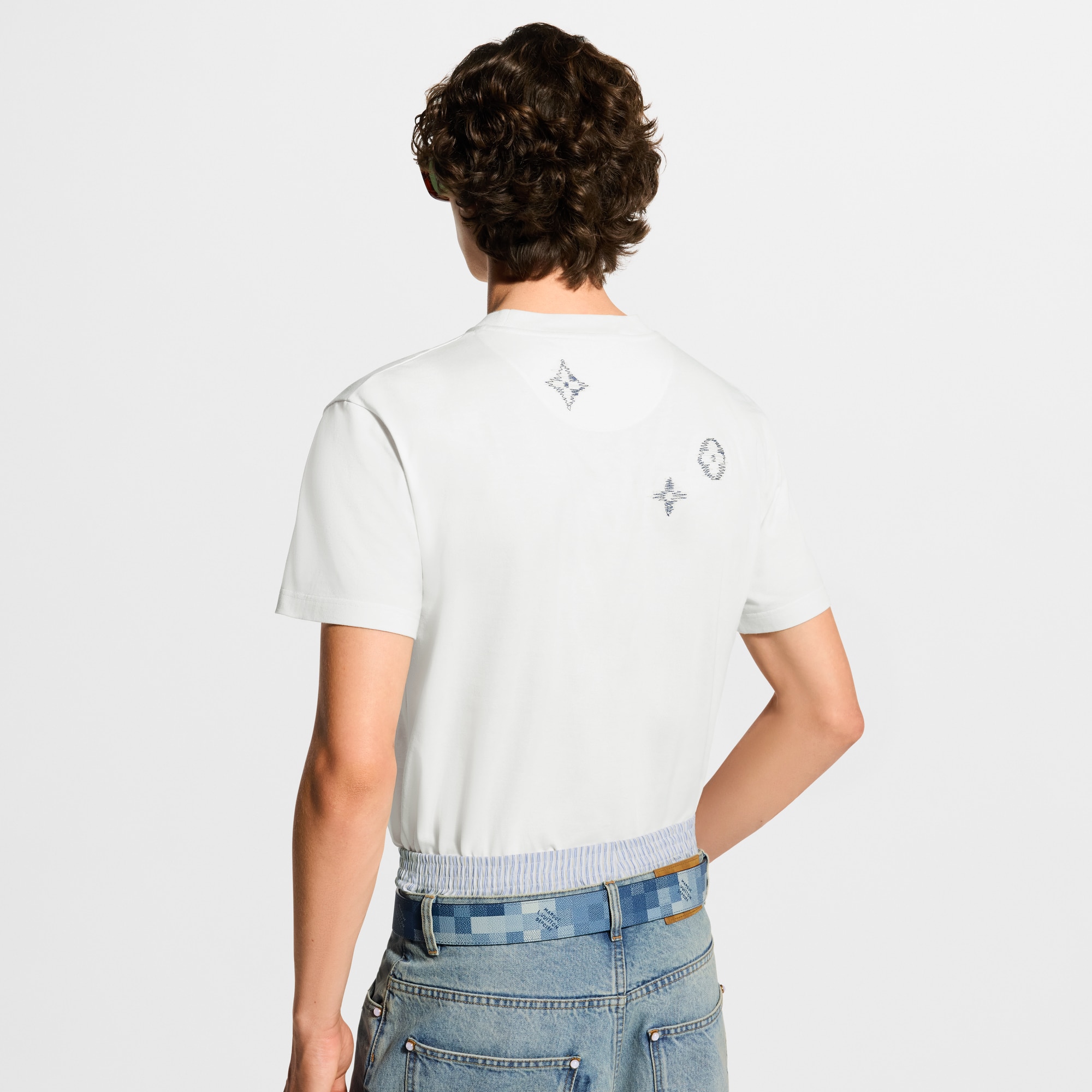 エンブロイダリー シグネチャーTシャツ ｜ルイ・ヴィトン 公式サイト 