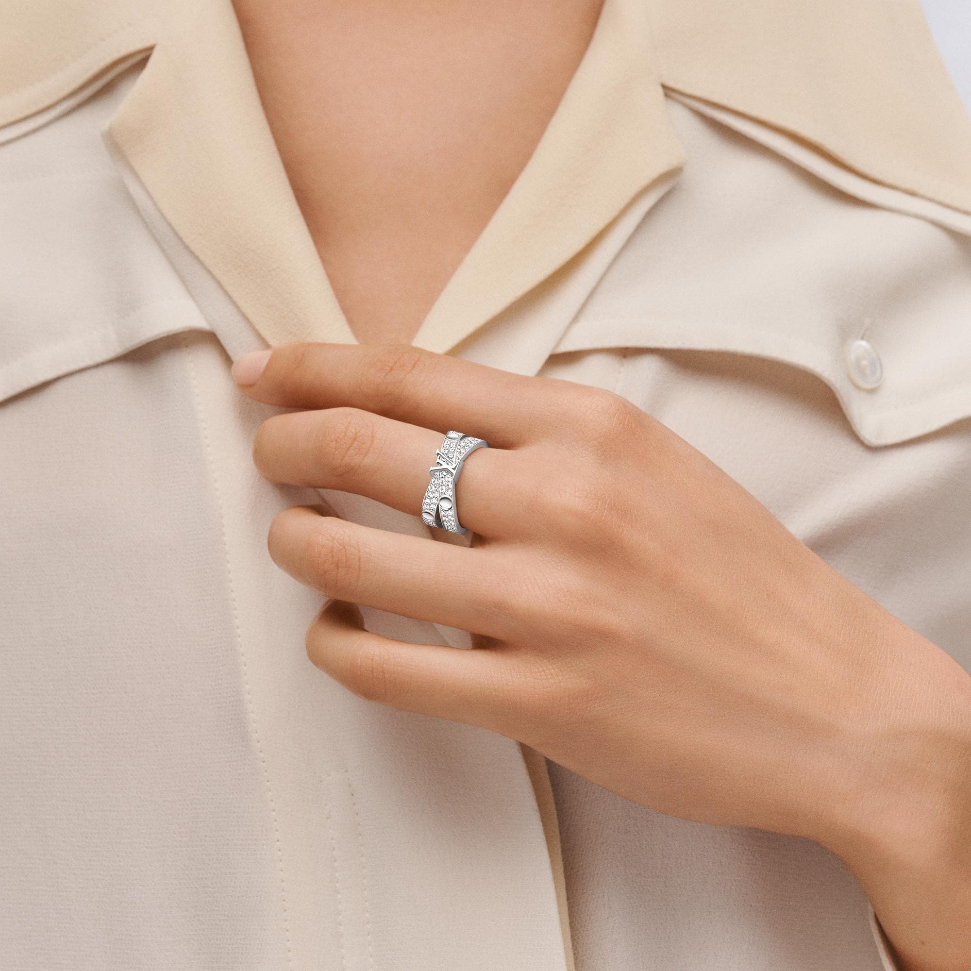 リング ドゥーブル アンプラント（ホワイトゴールド×ダイヤモンド）  ジュエリー ジュエリー カテゴリー (製品ズーム)