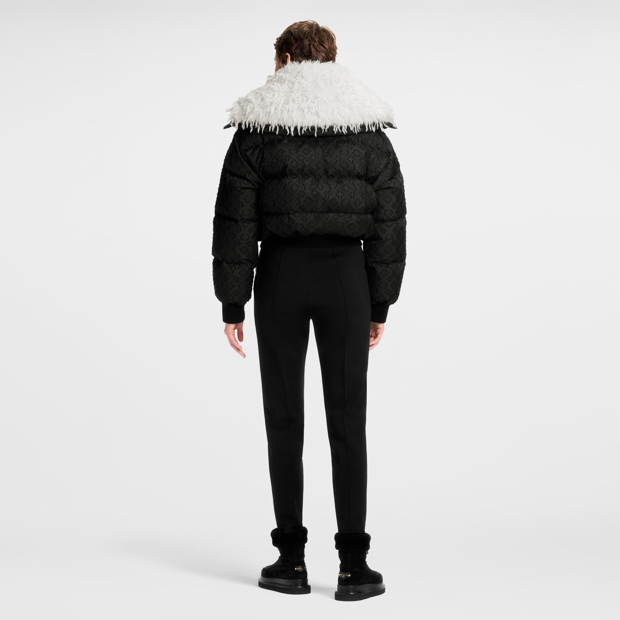フェザーカラー パッファージャケット  ウィメンズ ウェア(洋服) (製品ズーム)