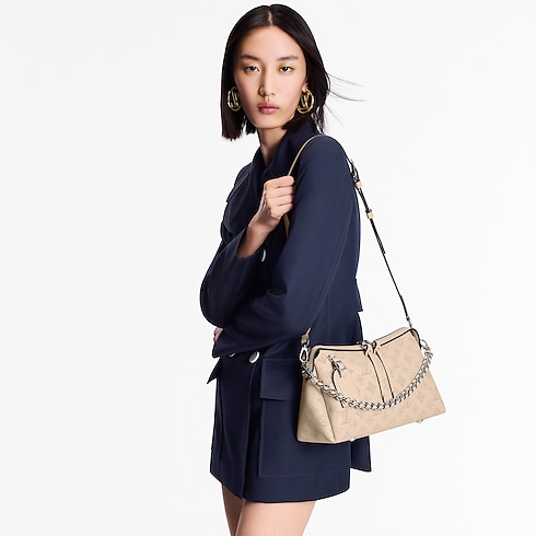 ハンド・イット・オール PM マヒナ ウィメンズ バッグ (製品ズーム)