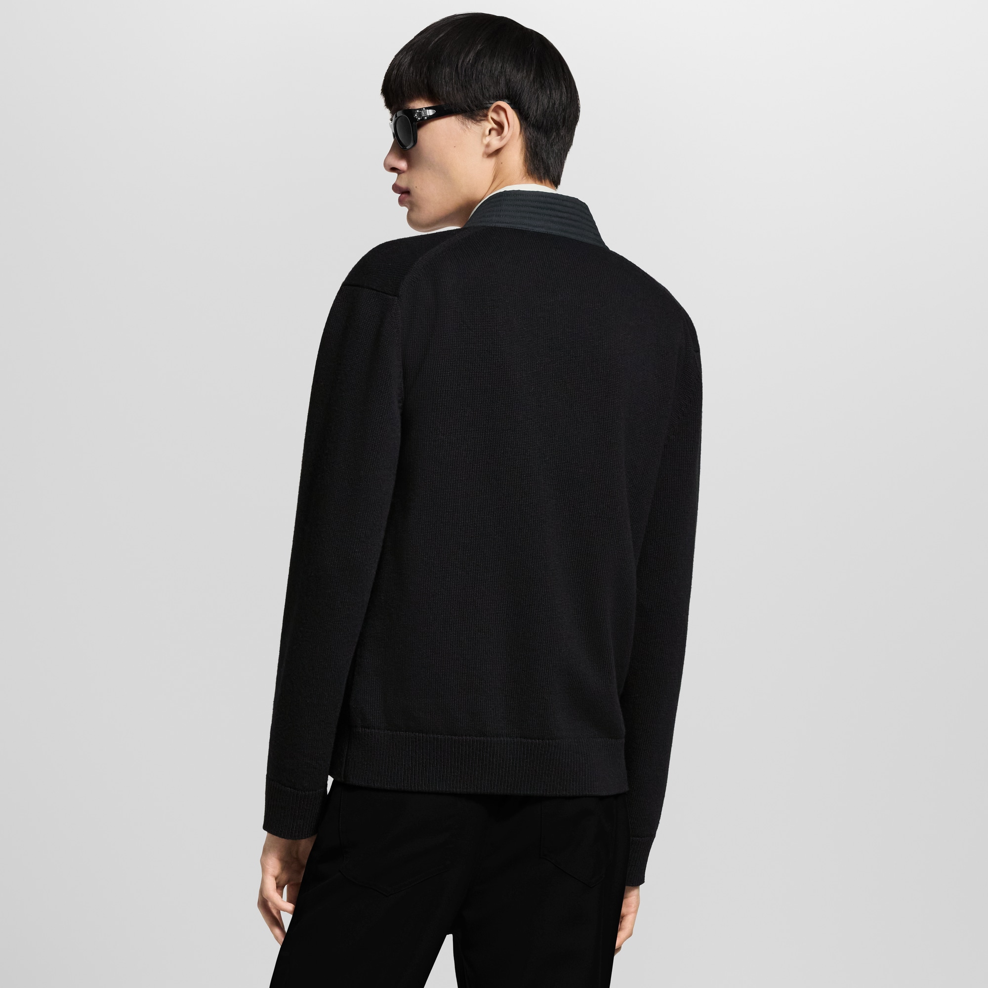 ハイブリッド エンベリッシュドカーディガン  メンズ ウェア(洋服) (製品ズーム)