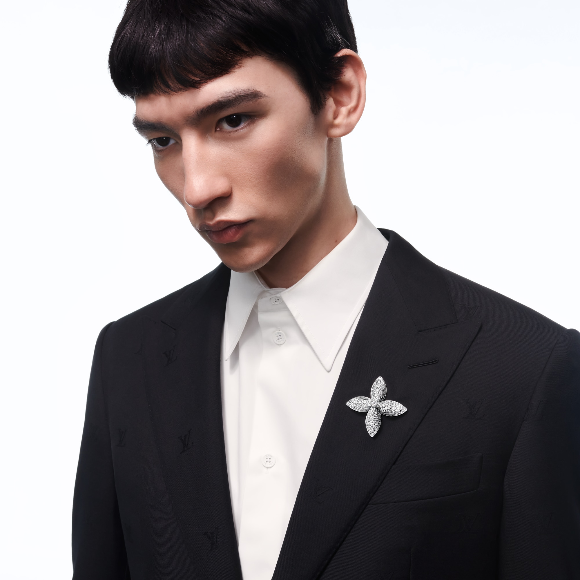 LOUIS VUITTON ブローチ 【公式通販】