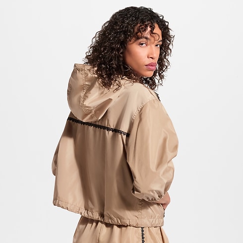 レーストリム フーデッドパーカ ウィメンズ ウェア(洋服) (製品ズーム)