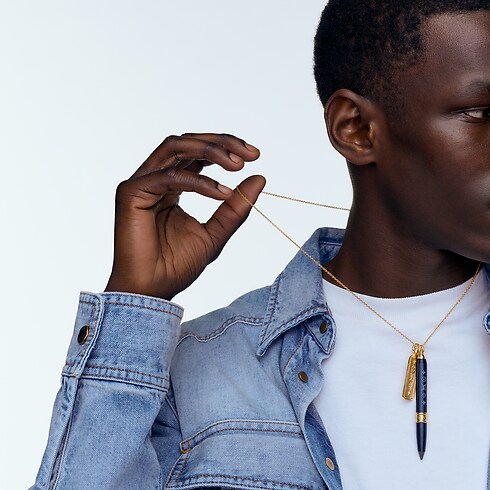 デザイナーペンダント レ ガストン ヴィトン (イエローゴールド×チタニウム) Les Extraordinaires(レ・ゼクストラオーディネル) ジュエリー (製品ズーム)