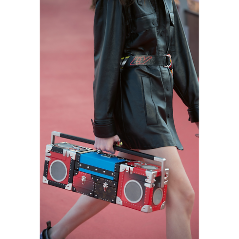 ルイ・ヴィトン キャットウォーク 仏語版 トランク、トラベル & ホーム 書籍 & ステーショナリー (製品ズーム)