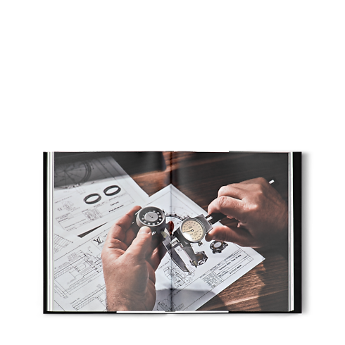 ルイ・ヴィトン タンブール 英語版 トランク、トラベル & ホーム 書籍 & ステーショナリー (製品ズーム)