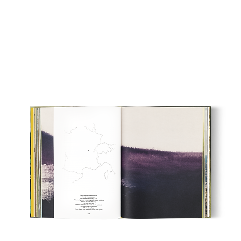 ア パフューム アトラス ローズ 英語版 トランク、トラベル & ホーム 書籍 & ステーショナリー (製品ズーム)