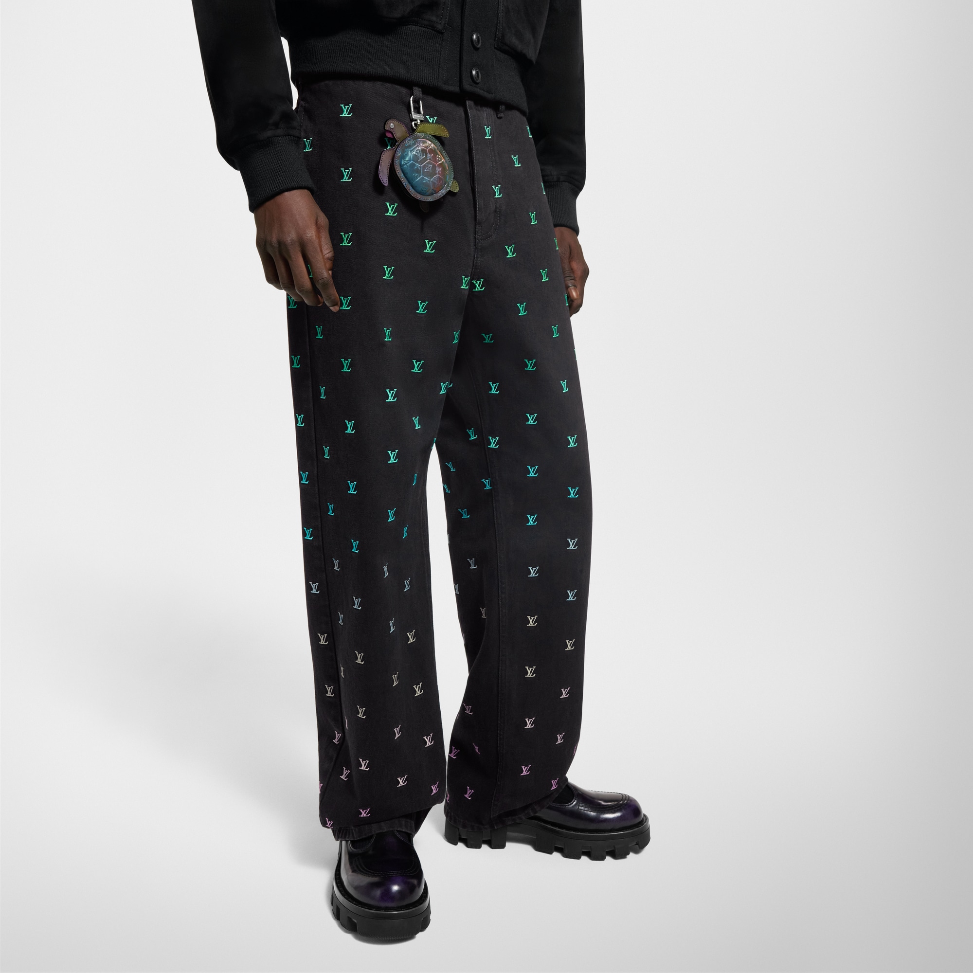 LV ブラゾン グラディエント エンブロイダリーデニムスケートパンツ  メンズ ウェア(洋服) (製品ズーム)