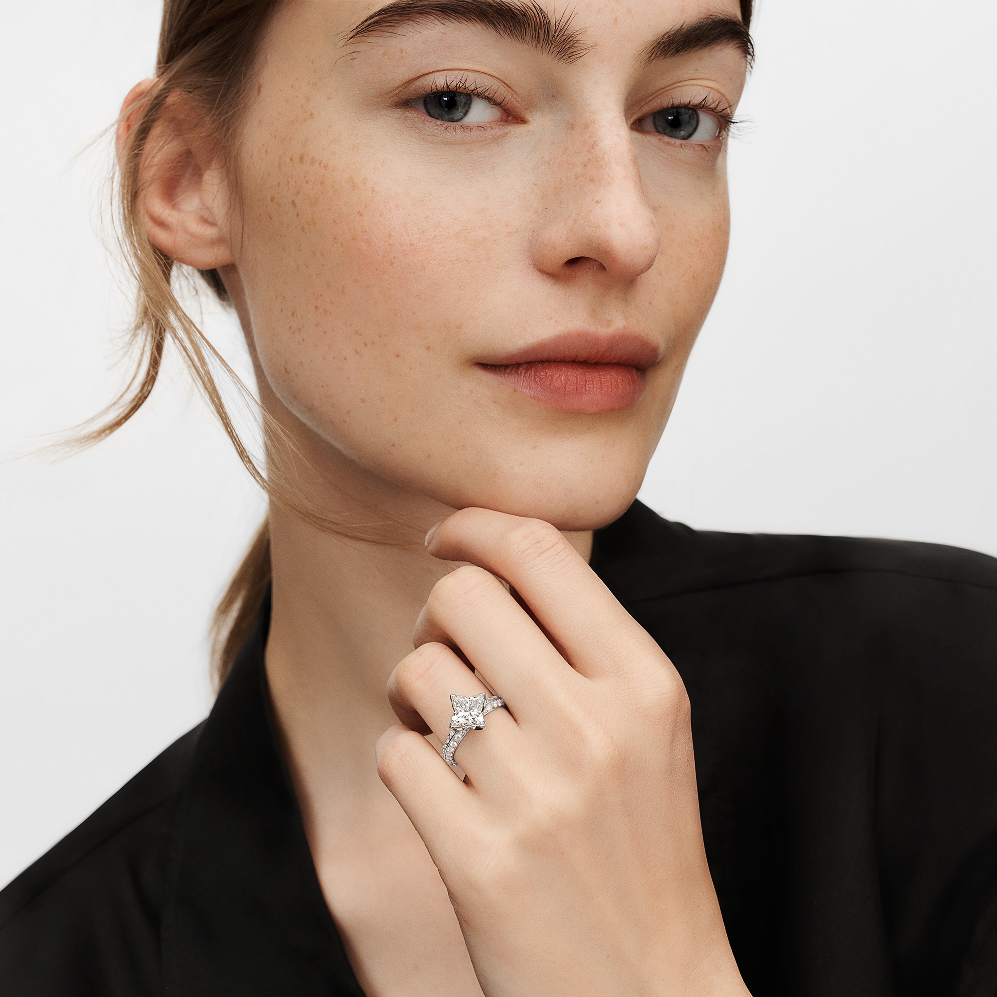 LV ダイヤモンド ソリテール スター パヴェ (プラチナ×LV モノグラムスターカットダイヤモンド×ダイヤモンド)  ジュエリー ジュエリー コレクション (製品ズーム)