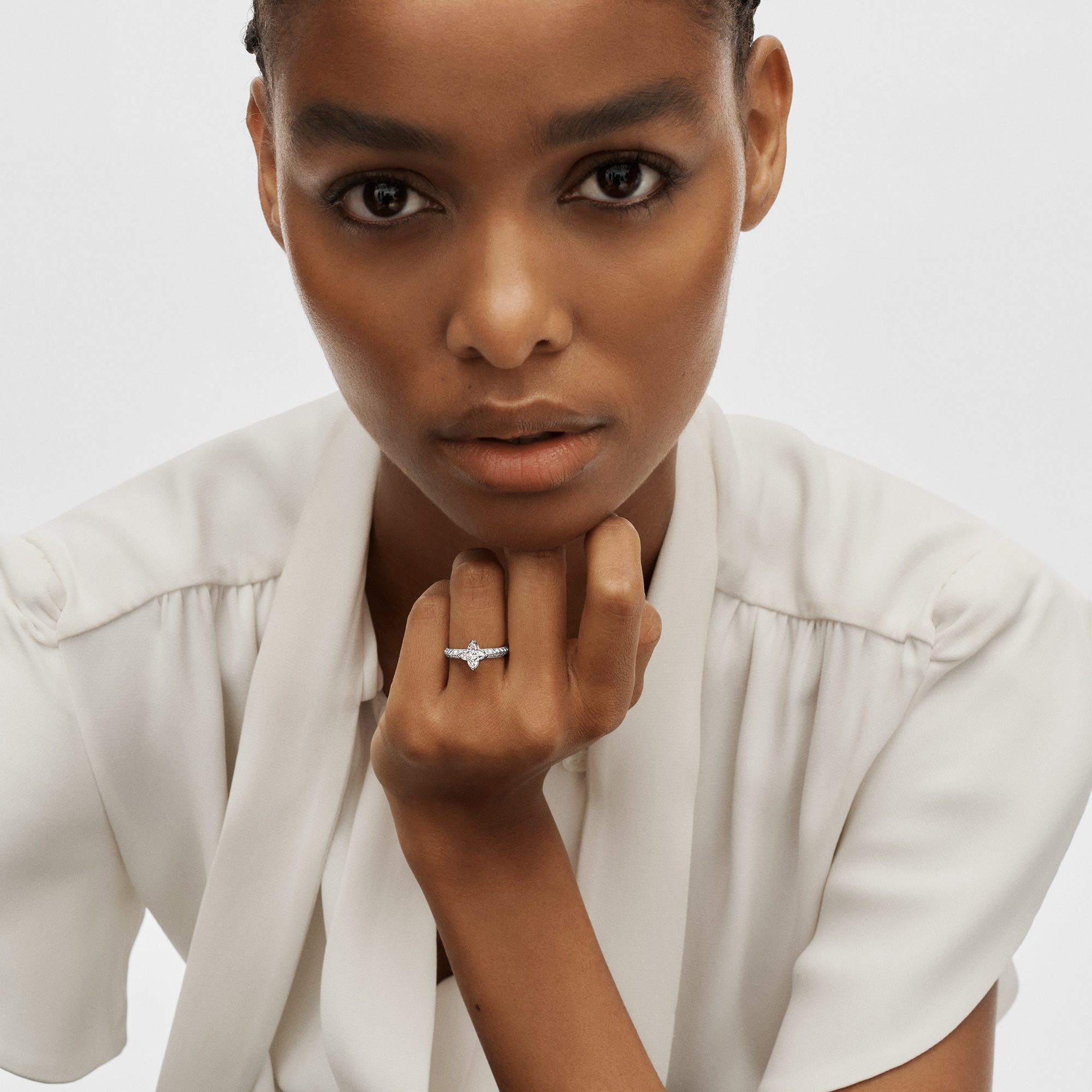 LV ダイヤモンド ソリテール スター パヴェ (プラチナ×LV モノグラムスターカットダイヤモンド×ダイヤモンド)  ジュエリー ジュエリー コレクション (製品ズーム)