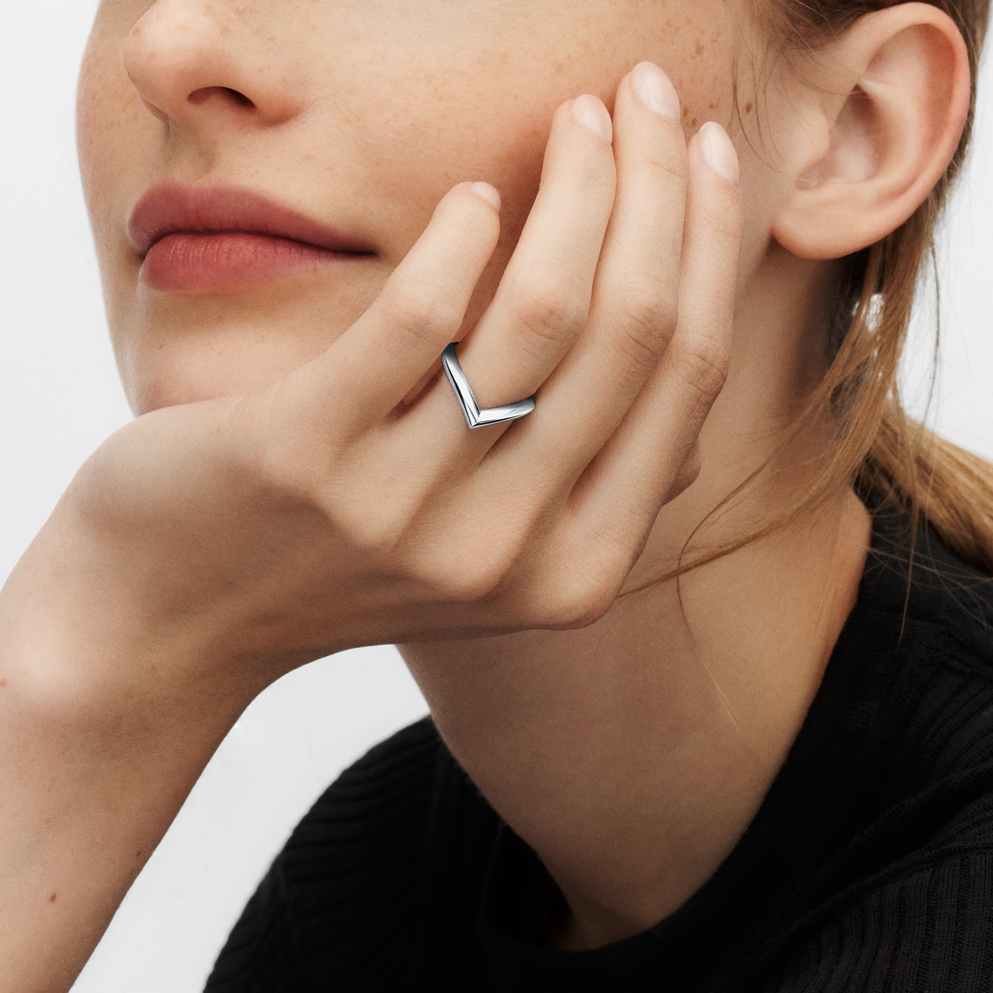 LV ダイヤモンド リング V (プラチナ)  ジュエリー ジュエリー カテゴリー (製品ズーム)