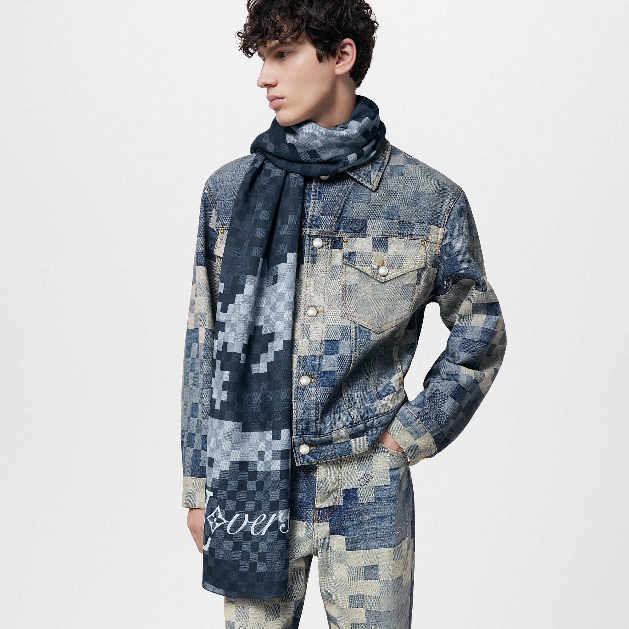 LUIS VUITTON 結びつか Fragment コラボ ストール、バンダナ