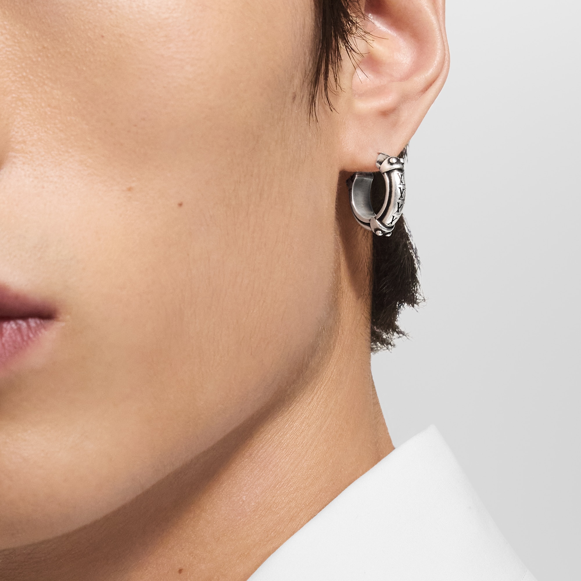 LOUIS VUITTON フープピアス 片耳用 ルイヴィトン LOUIS LOUIS VUITTON 