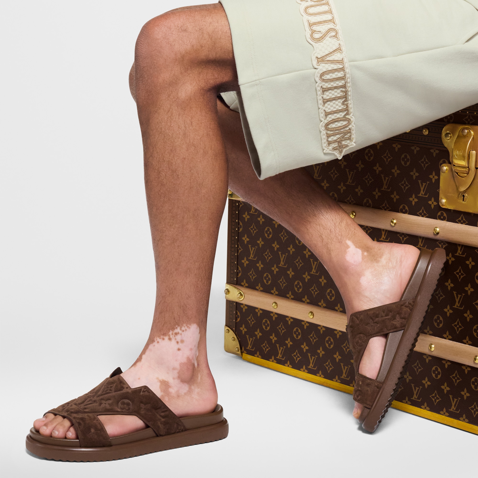 LV オアシス ミュール  メンズ シューズ (製品ズーム)