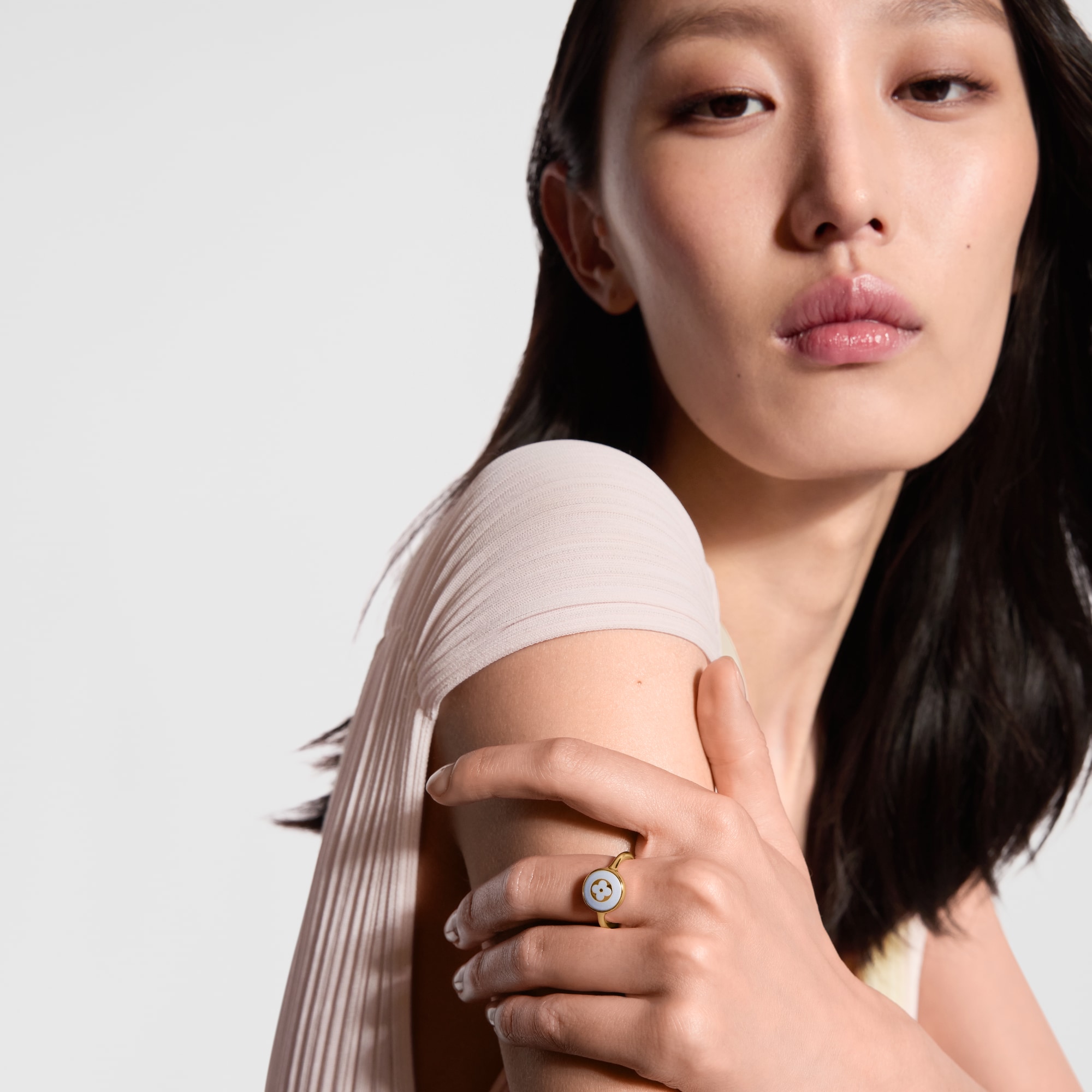 リング・LV パーリー コンフェッティ S00｜ルイ・ヴィトン 公式サイト 