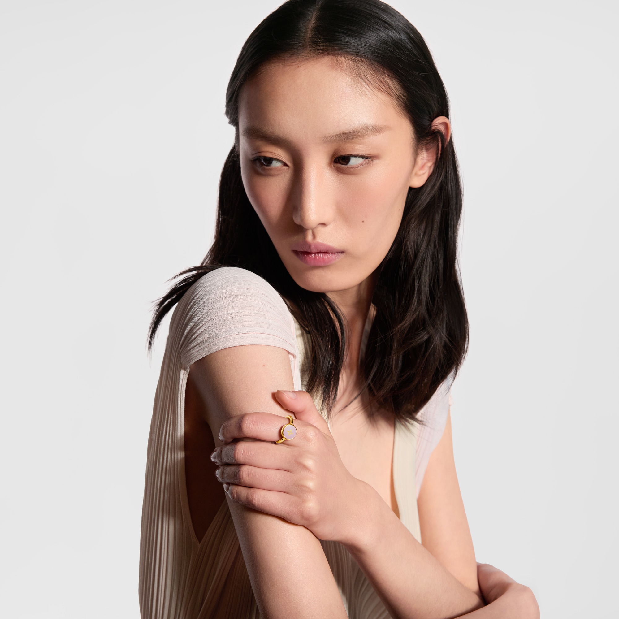 リング・LV パーリー コンフェッティ S00｜ルイ・ヴィトン 公式サイト 