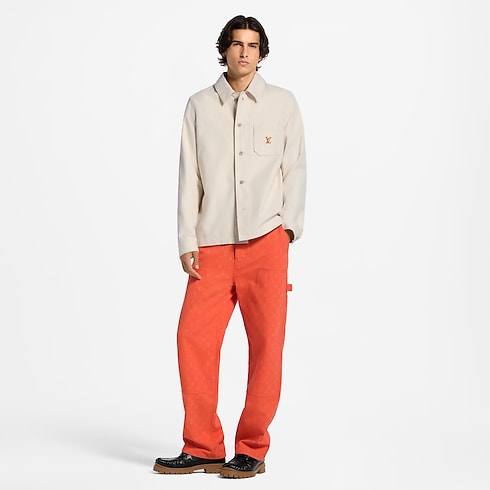 「LV シグネチャー コットンシルク オーバーシャツ」着用画像