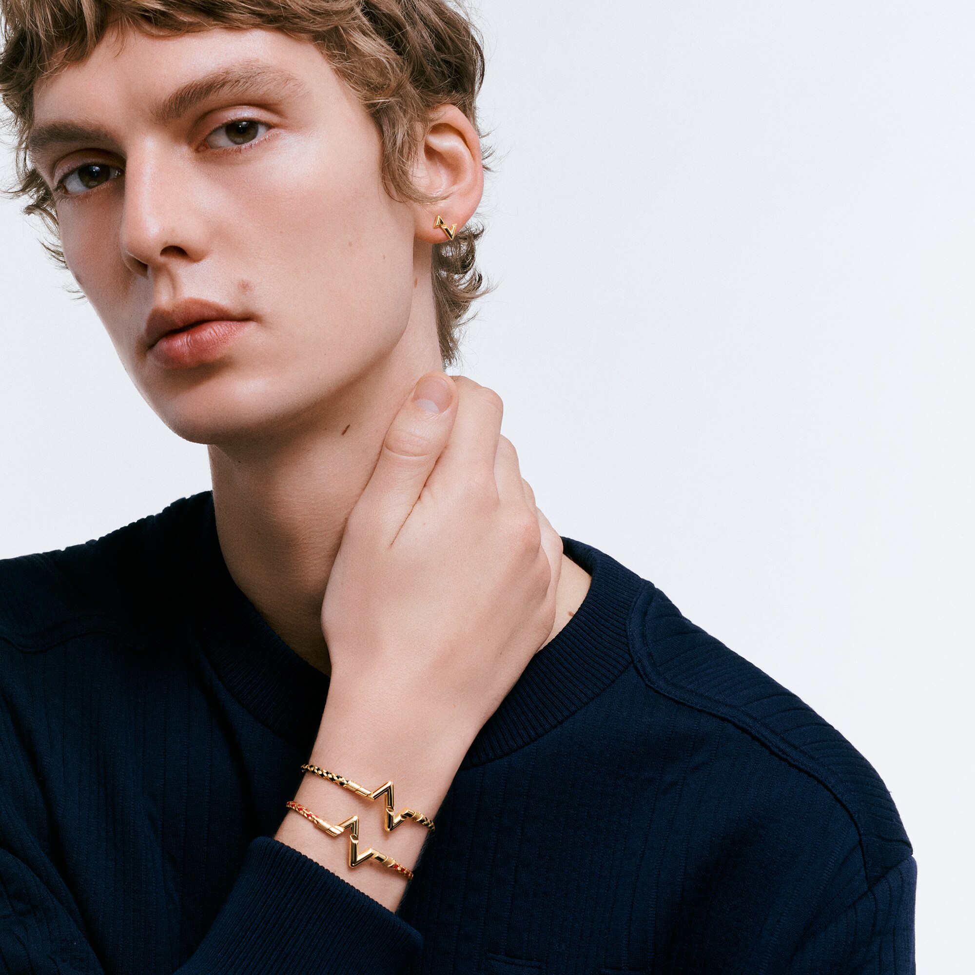 プレイ ブレスレット LV ヴォルト アップサイド ダウン GM (ブラック & ゴールド)  メンズ Discontinued Product (製品ズーム)