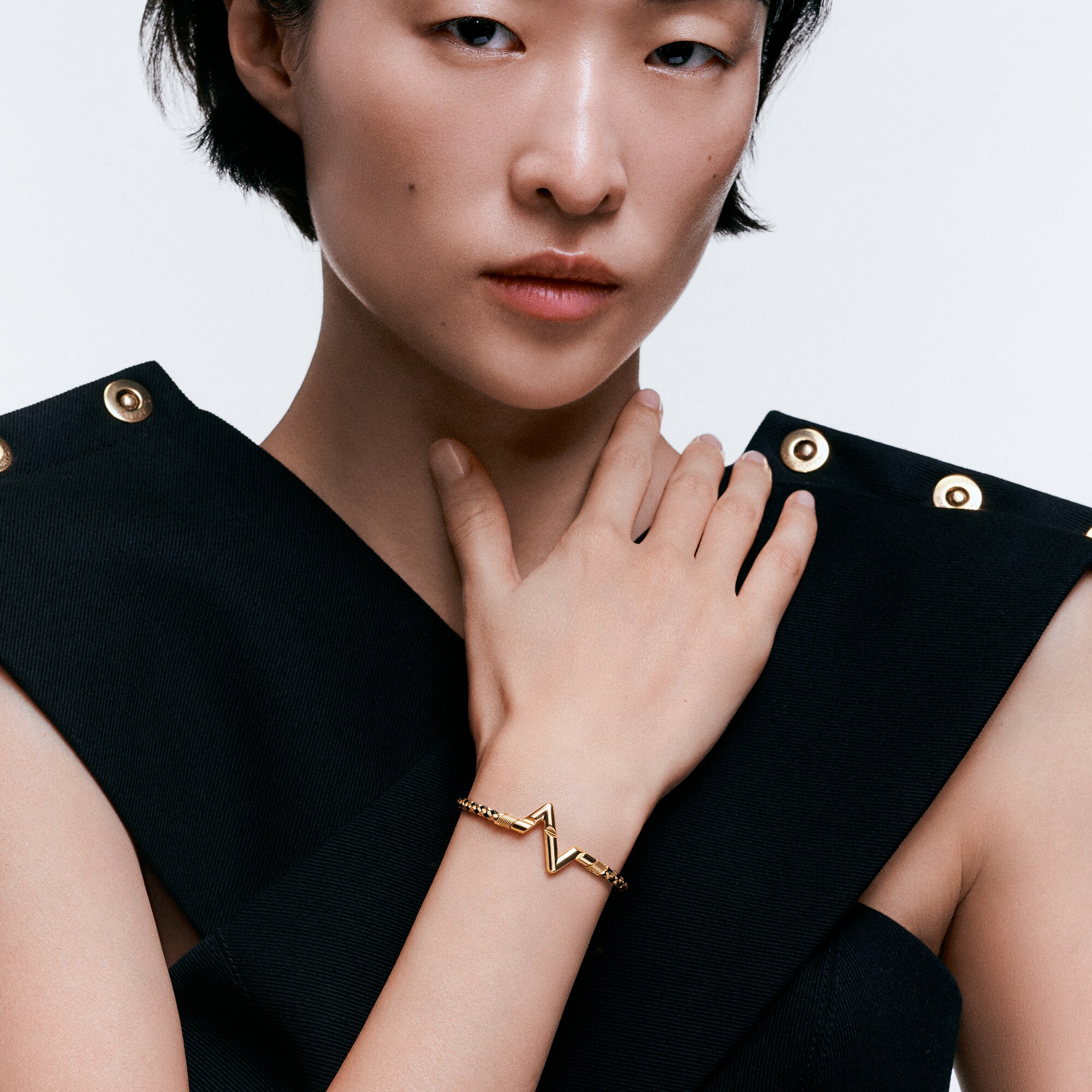 プレイ ブレスレット LV ヴォルト アップサイド ダウン GM (ブラック & ゴールド)  メンズ Discontinued Product (製品ズーム)