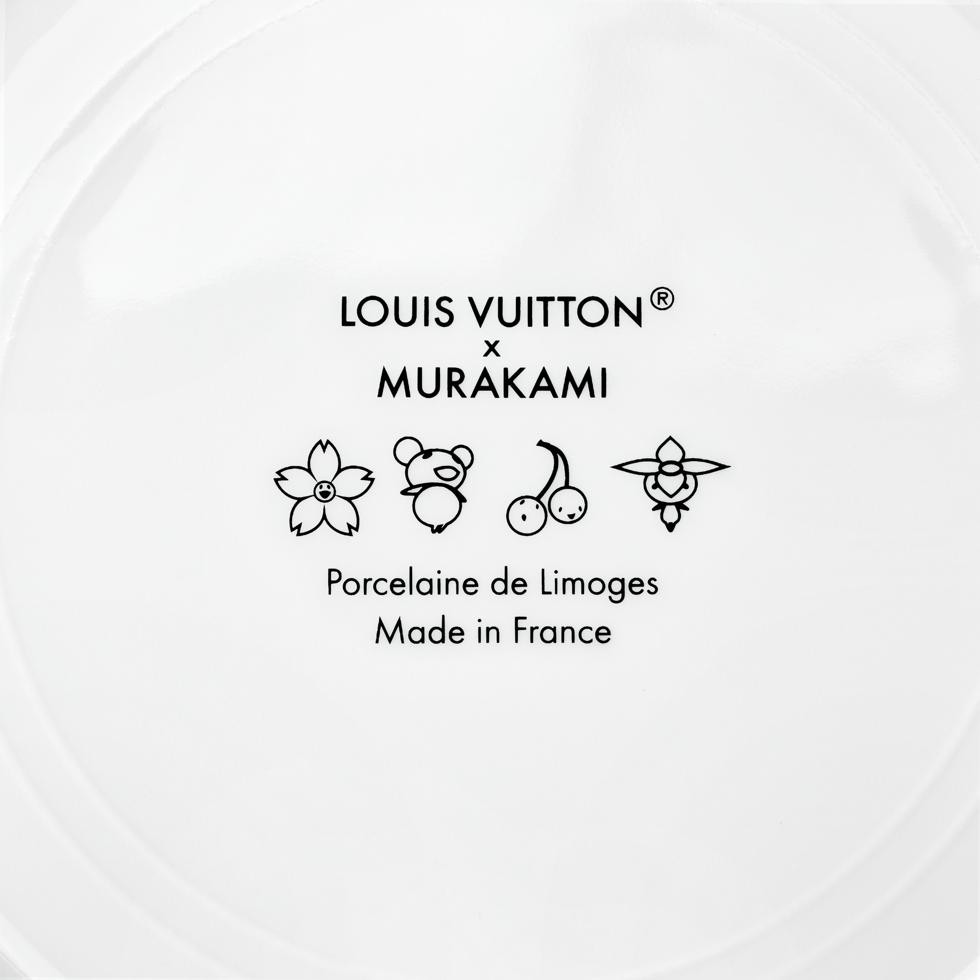 LV × TM Set of 2 Dessert Plates Monogram Cerises トランク、トラベル & ホーム ホーム & テーブルウェア (製品ズーム)