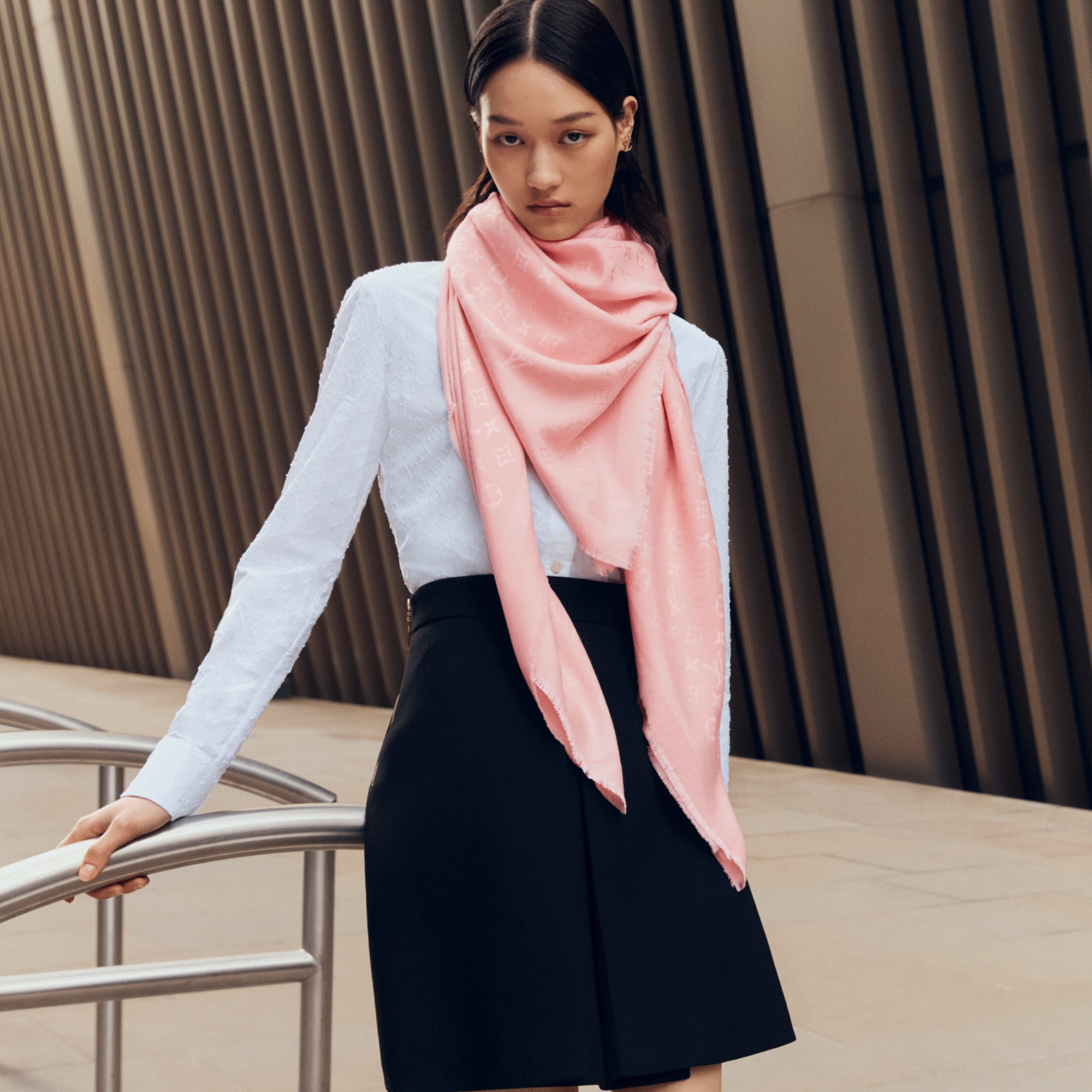 ショール･モノグラム S00 ウィメンズ アクセサリー (製品ズーム)