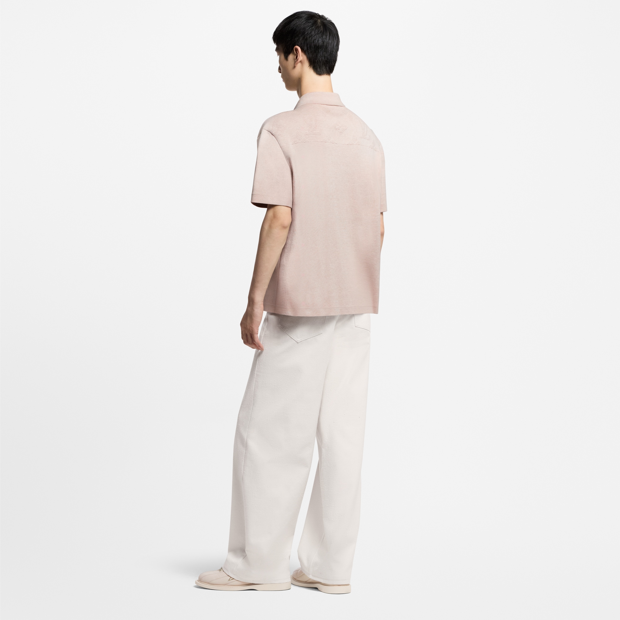 モノグラムエンボスド ショートスリーブニットシャツ  メンズ ウェア(洋服) (製品ズーム)