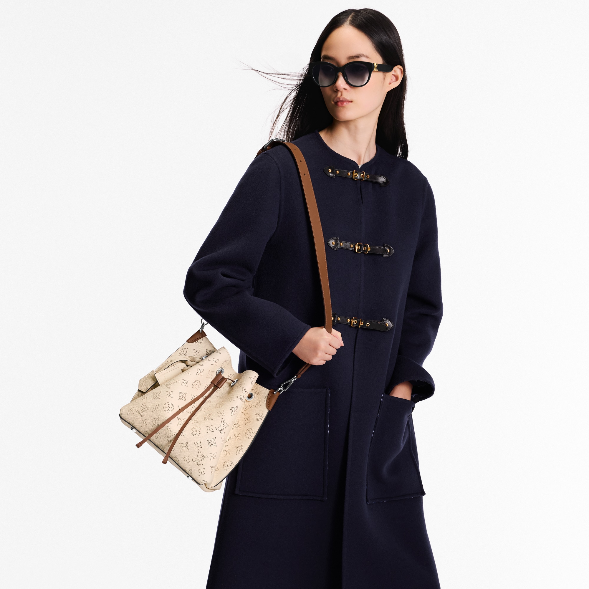 LOUIS VUITTON ルイヴィトン LOUIS VUITTON マヒナ ムリア 2WAYバッグ