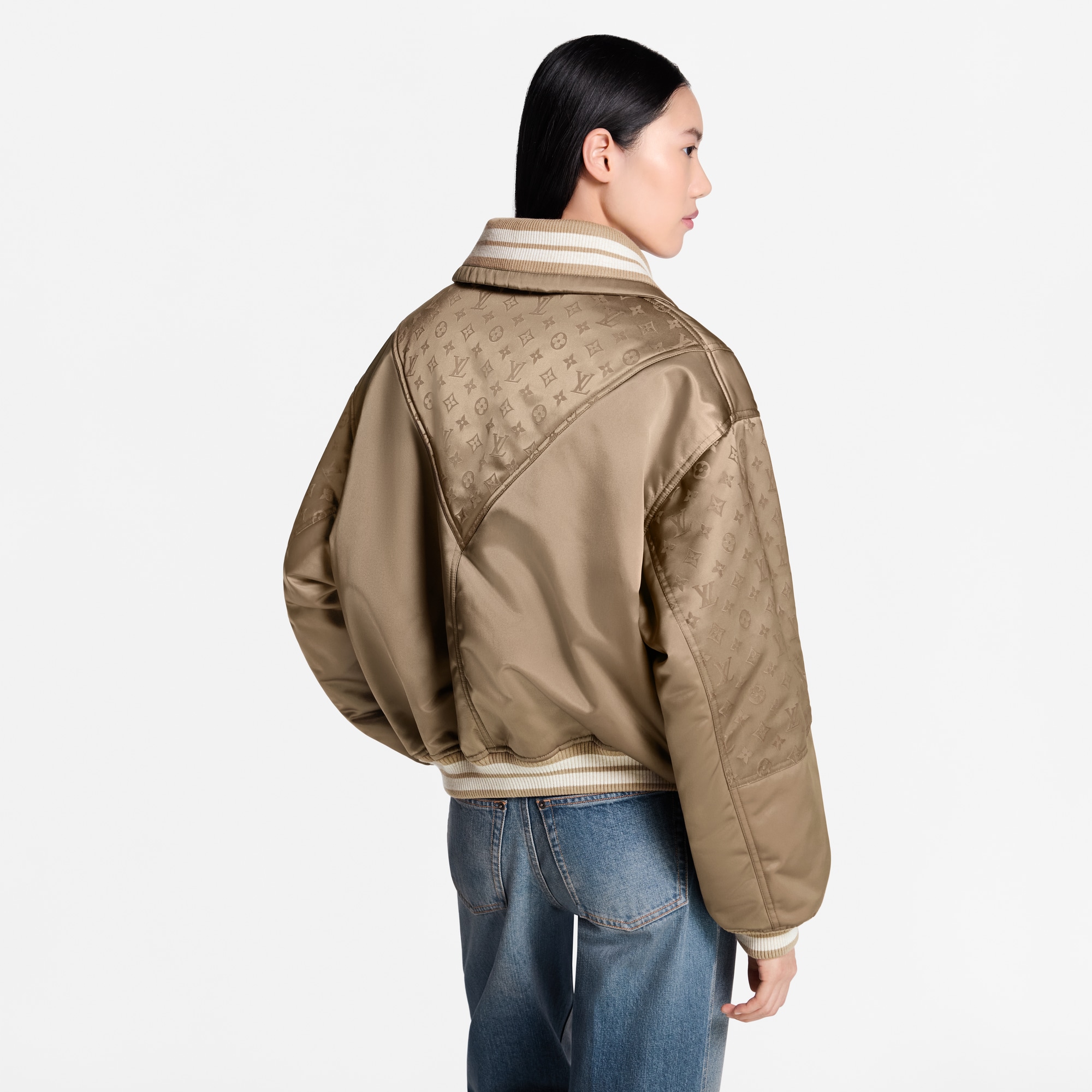 パデッド ボンバージャケット  ウィメンズ ウェア(洋服) (製品ズーム)